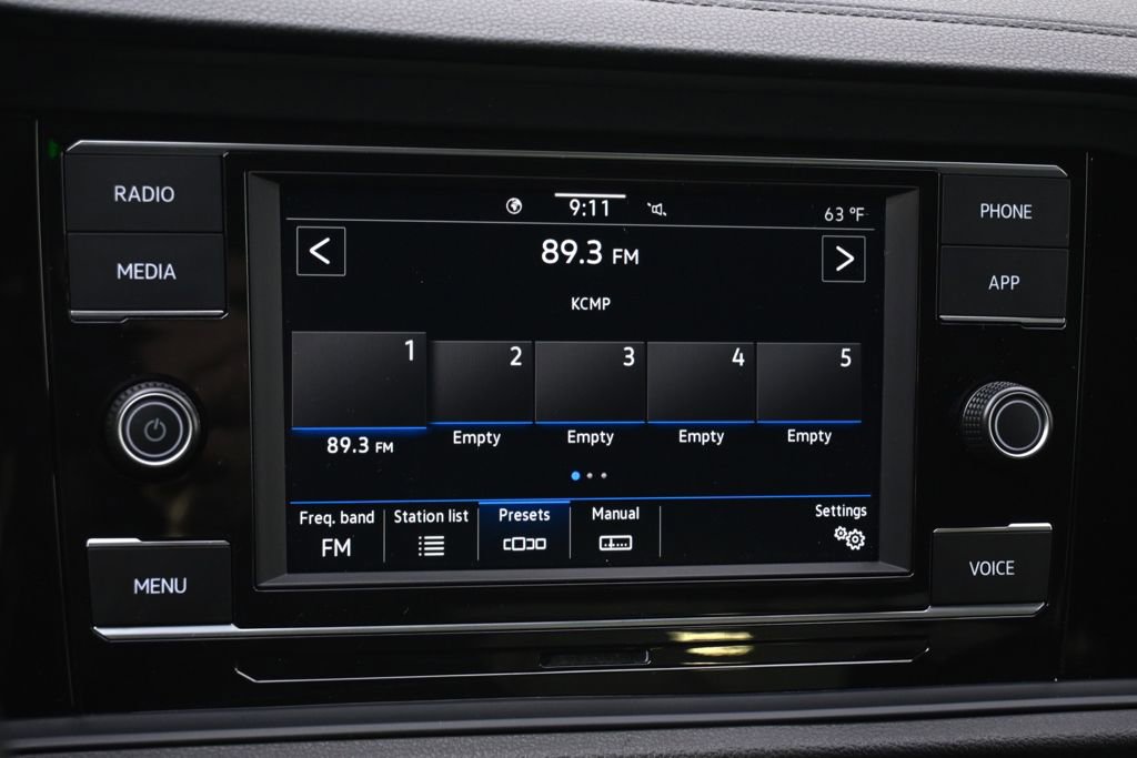 Used 2024 Volkswagen Jetta Sport FWD image 28