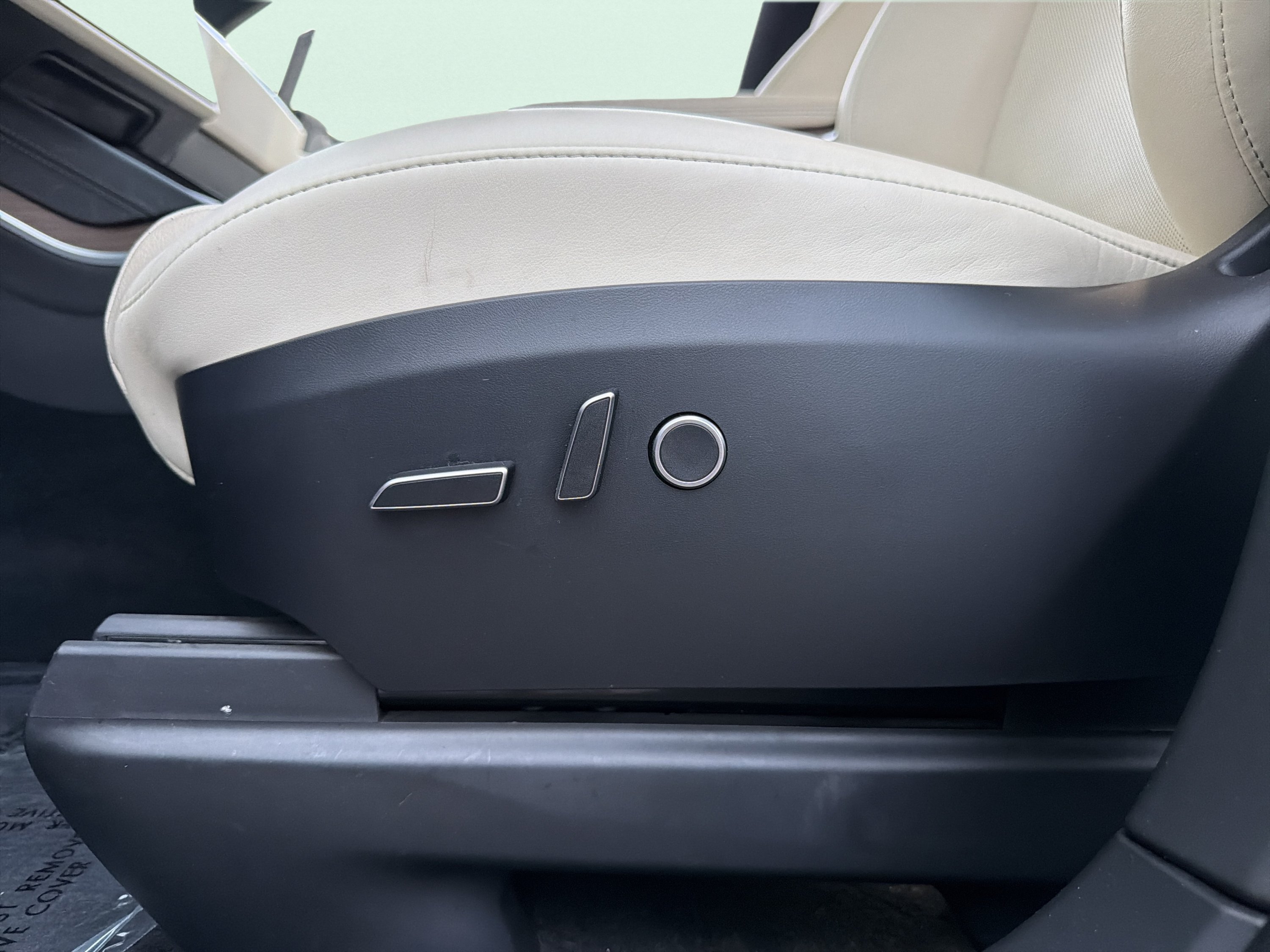 Used 2023 Tesla Model X AWD/4WD image 23