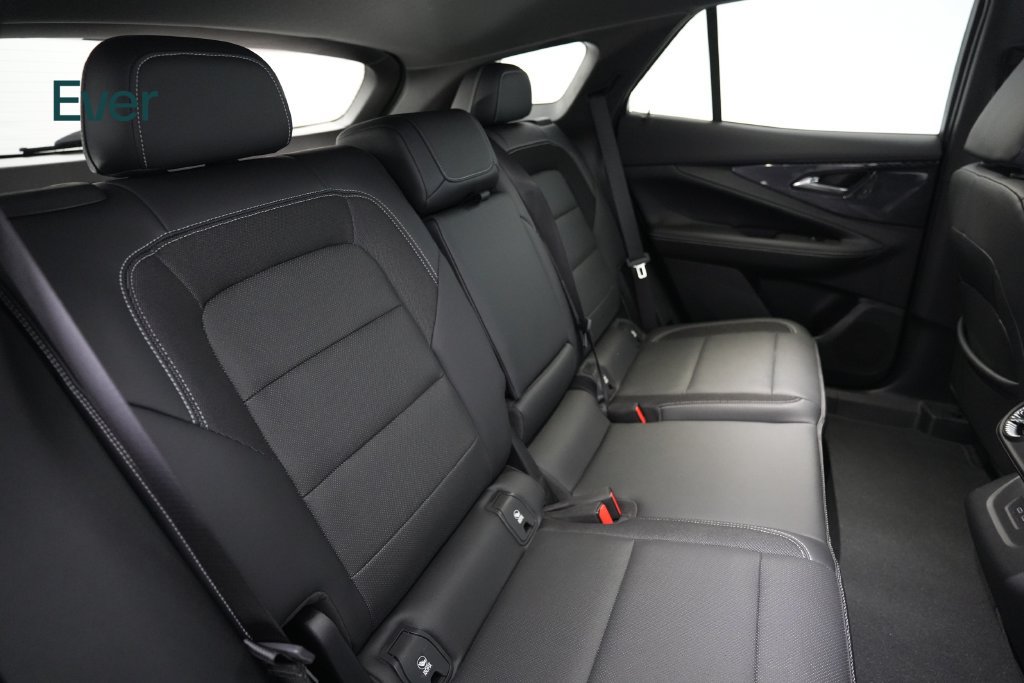 Used 2024 Chevrolet Blazer EV LT AWD/4WD image 5