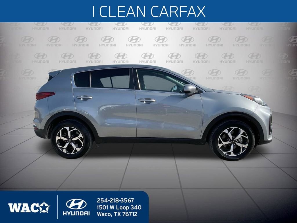 Used 2022 Kia Sportage LX image 12