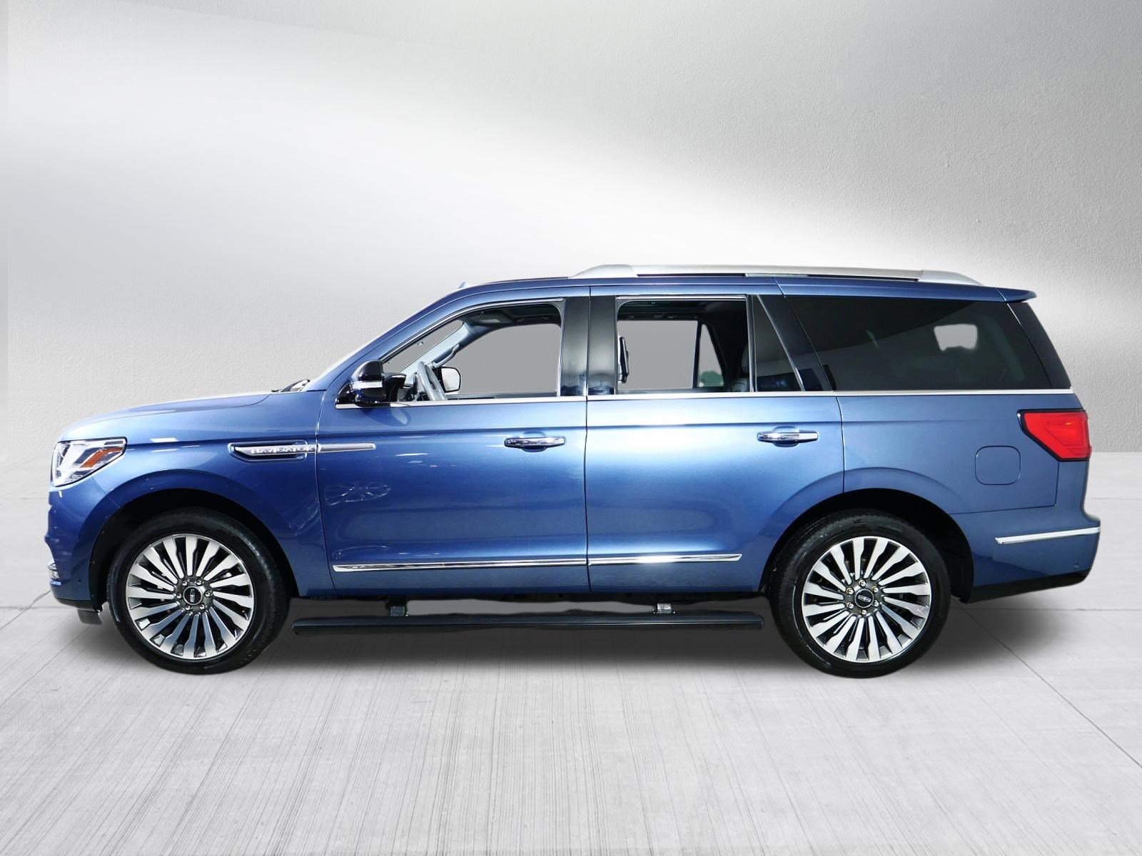Used 2018 Lincoln Navigator Reserve w/ Technology Package AWD/4WD image 4