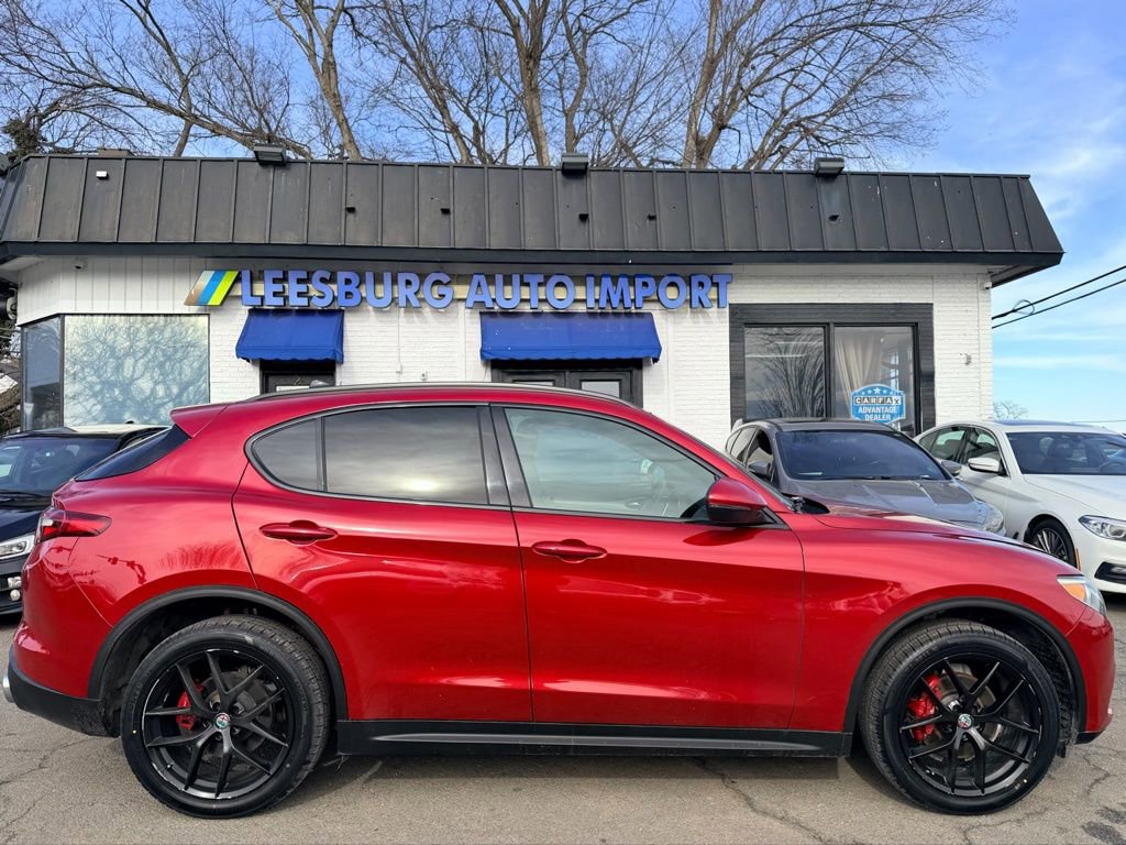 Used 2018 Alfa Romeo Stelvio Ti Sport image 6