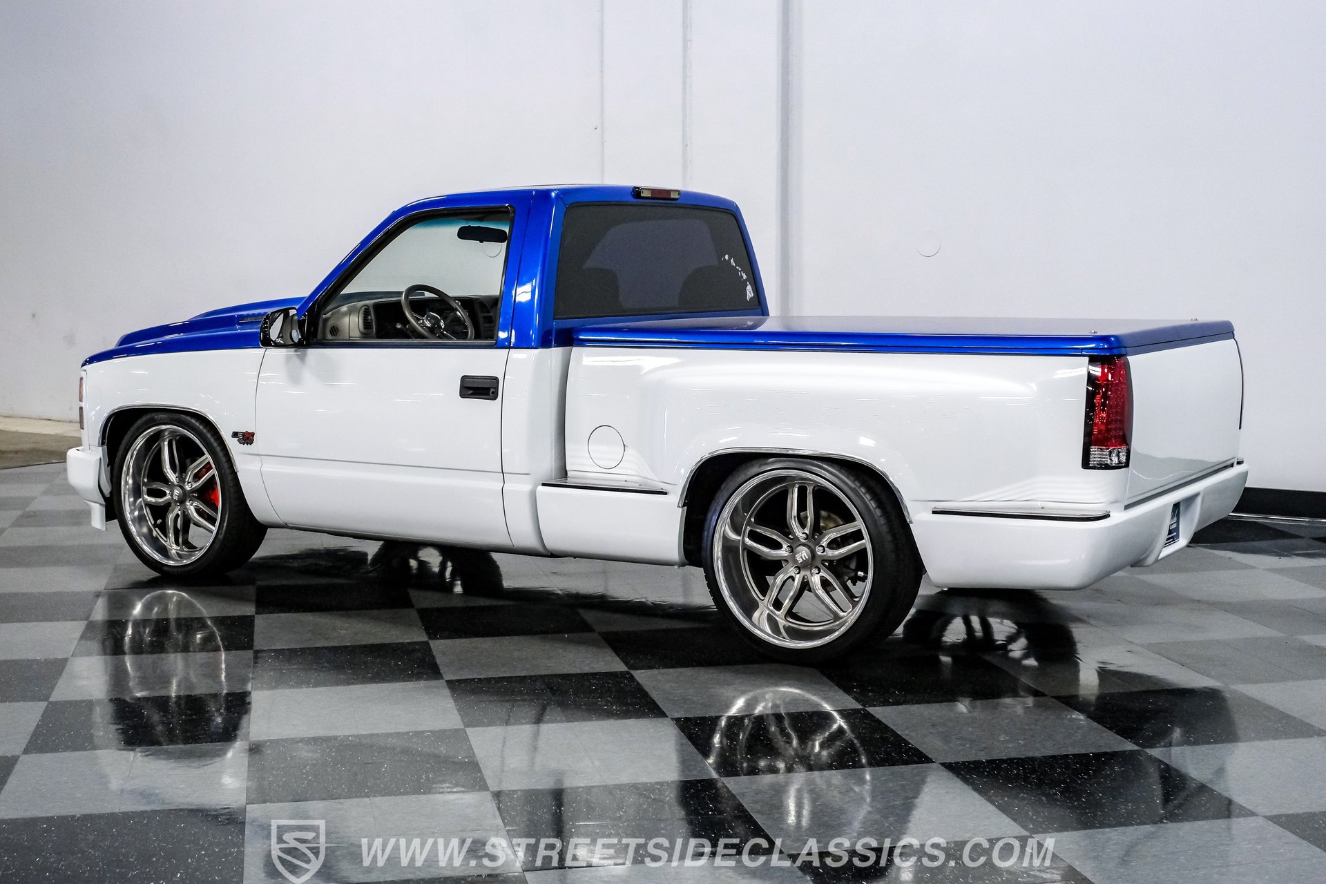 Used 1997 Chevrolet Silverado 1500 2WD Regular Cab image 8