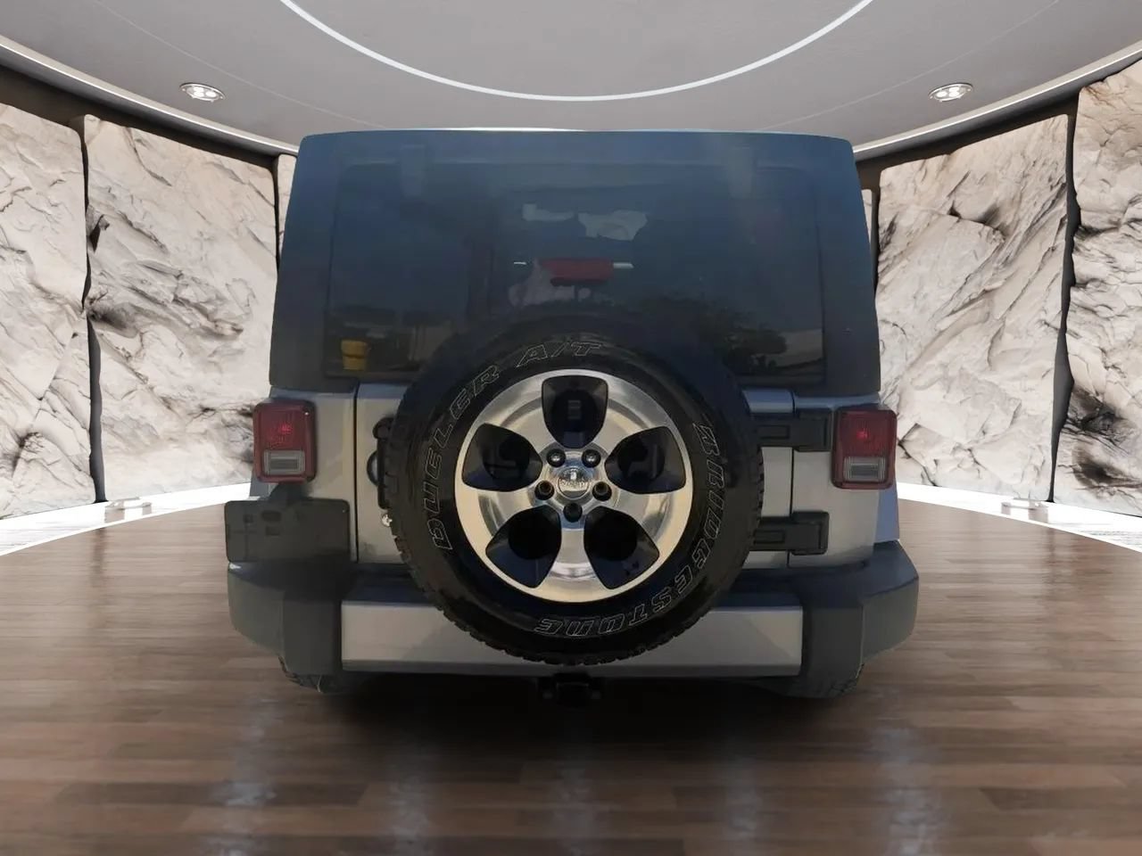 Used 2017 Jeep Wrangler Unlimited Sahara AWD/4WD image 6