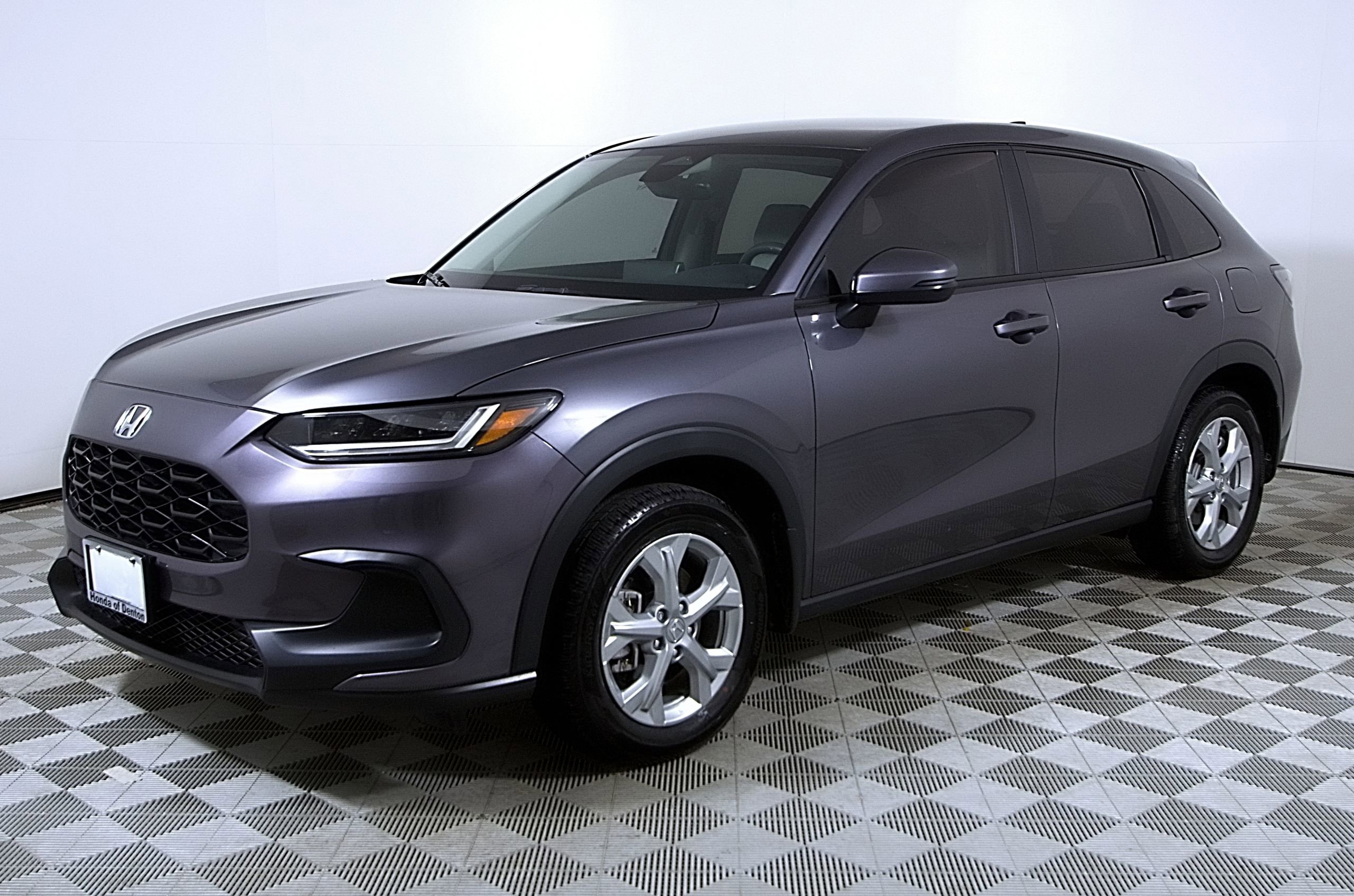 Used 2023 Honda HR-V LX image 3