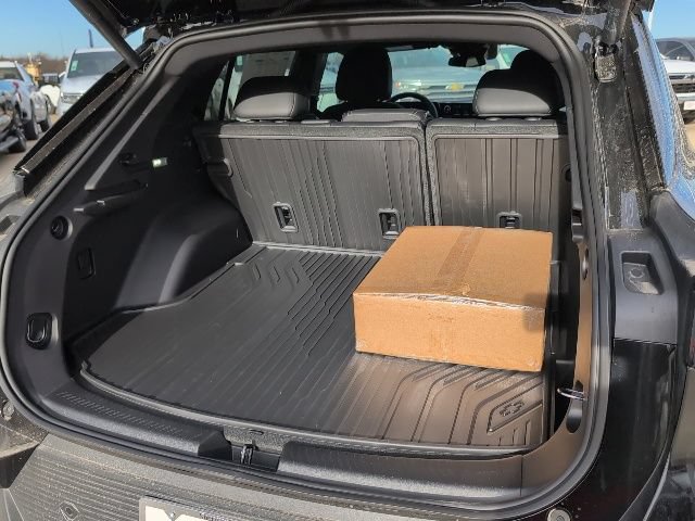 New 2026 Chevrolet Equinox EV LT AWD/4WD image 10