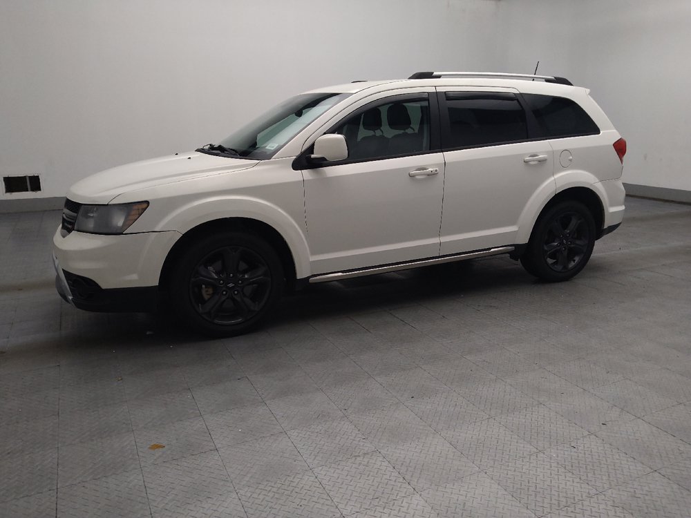 Used 2019 Dodge Journey Crossroad FWD image 2