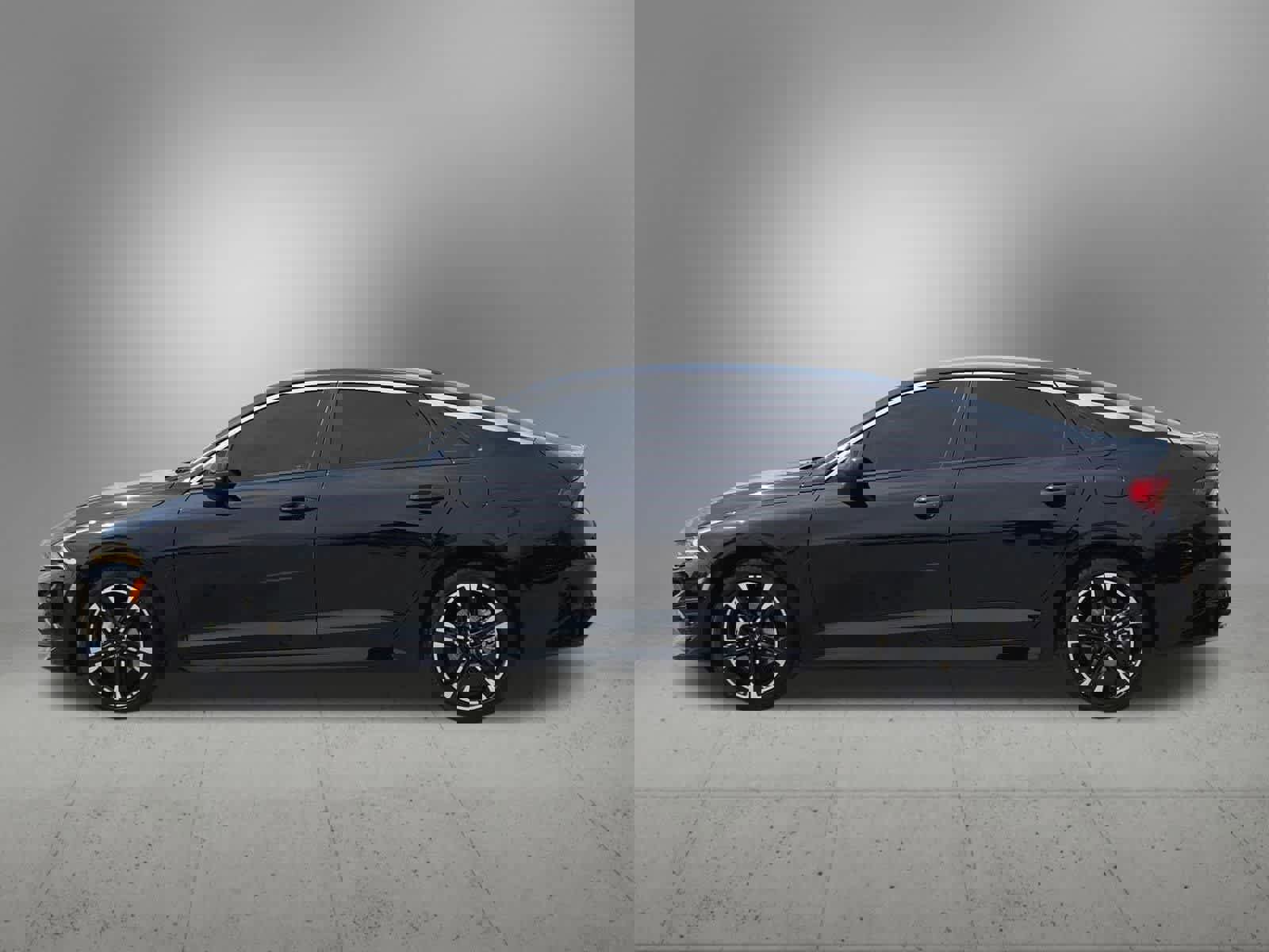 Used 2023 Kia K5 GT-Line image 3