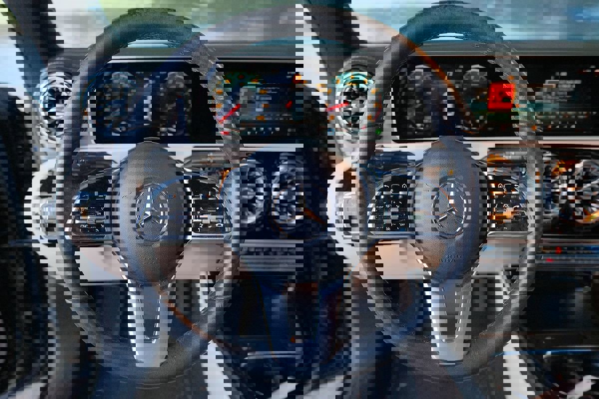 Used 2020 Mercedes-Benz CLA 250 image 14