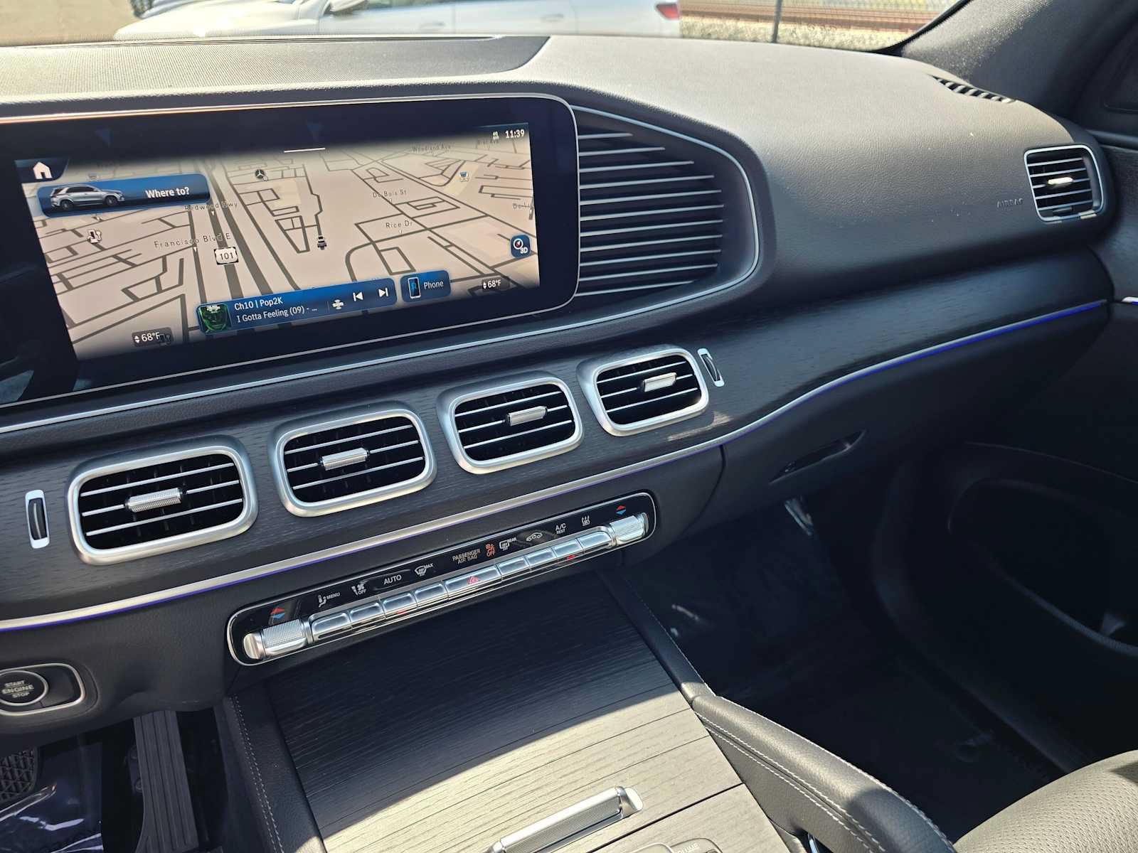 New 2026 Mercedes-Benz GLE 450e 4MATIC image 26