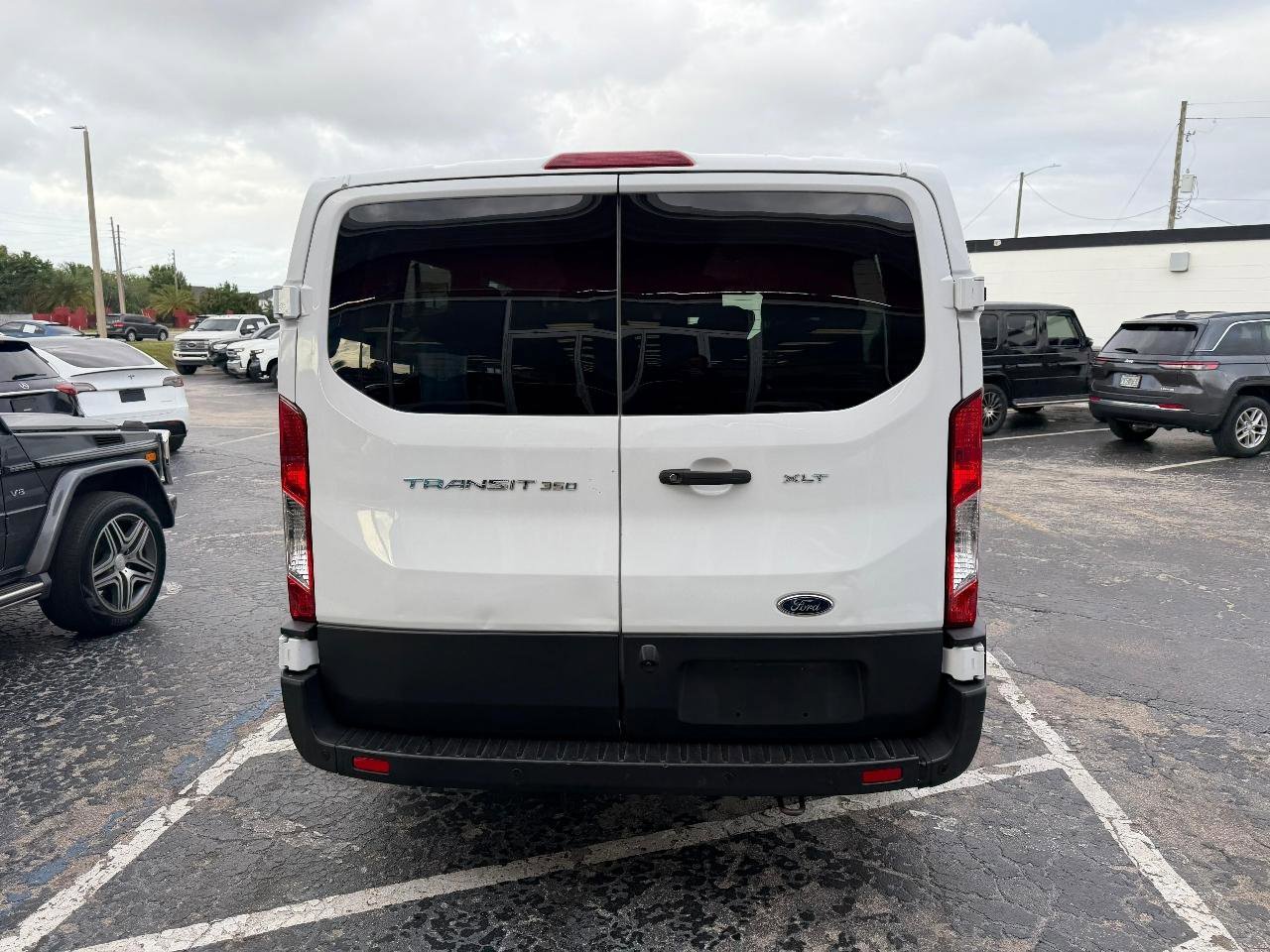 Used 2021 Ford Transit 350 XLT image 5