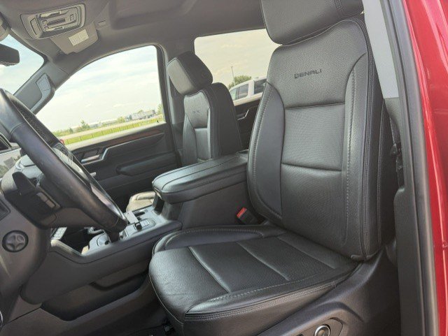Used 2024 GMC Sierra 1500 Denali w/ Technology Package AWD/4WD image 15