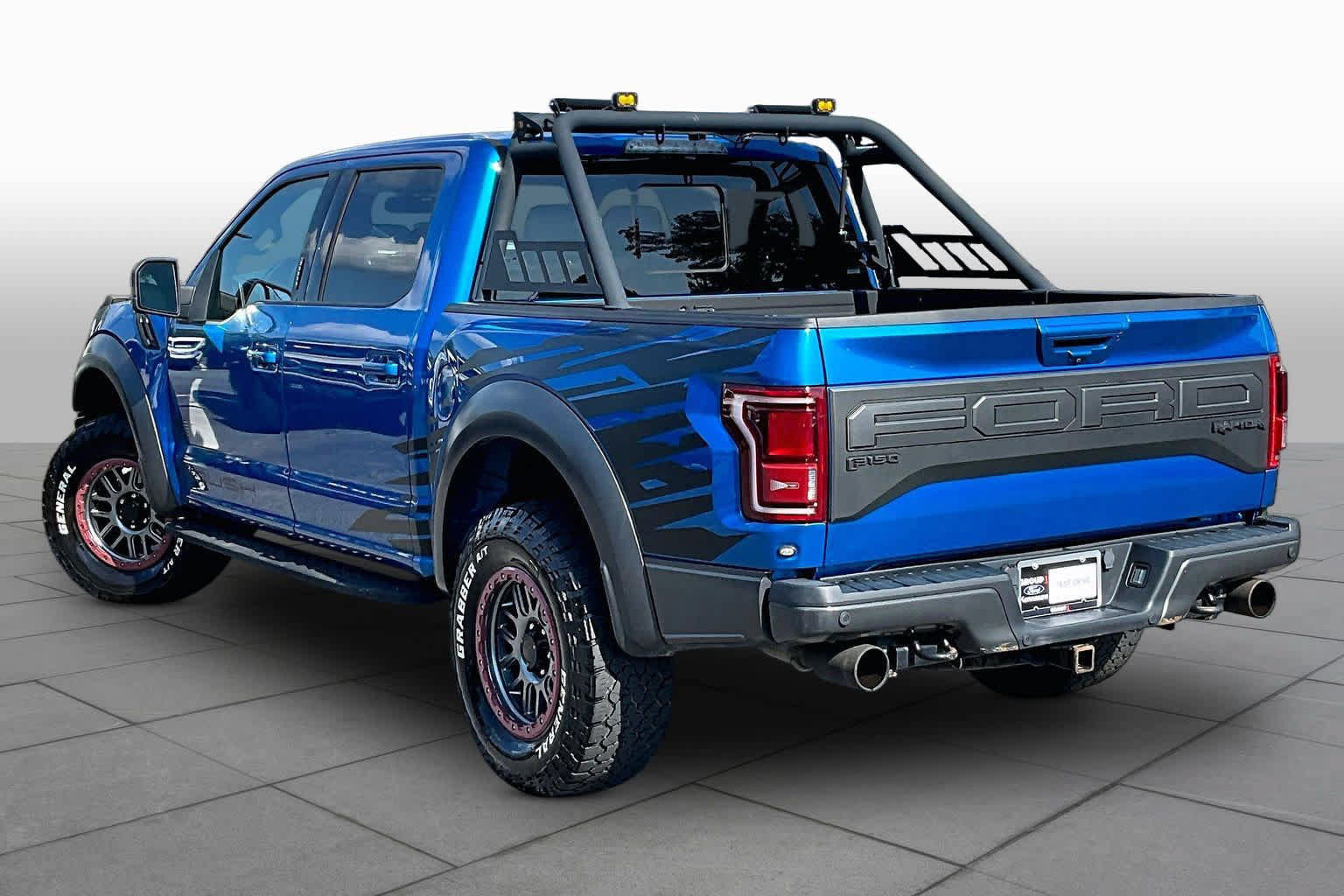 Used 2019 Ford F150 Raptor w/ Equipment Group 802A Luxury AWD/4WD image 12