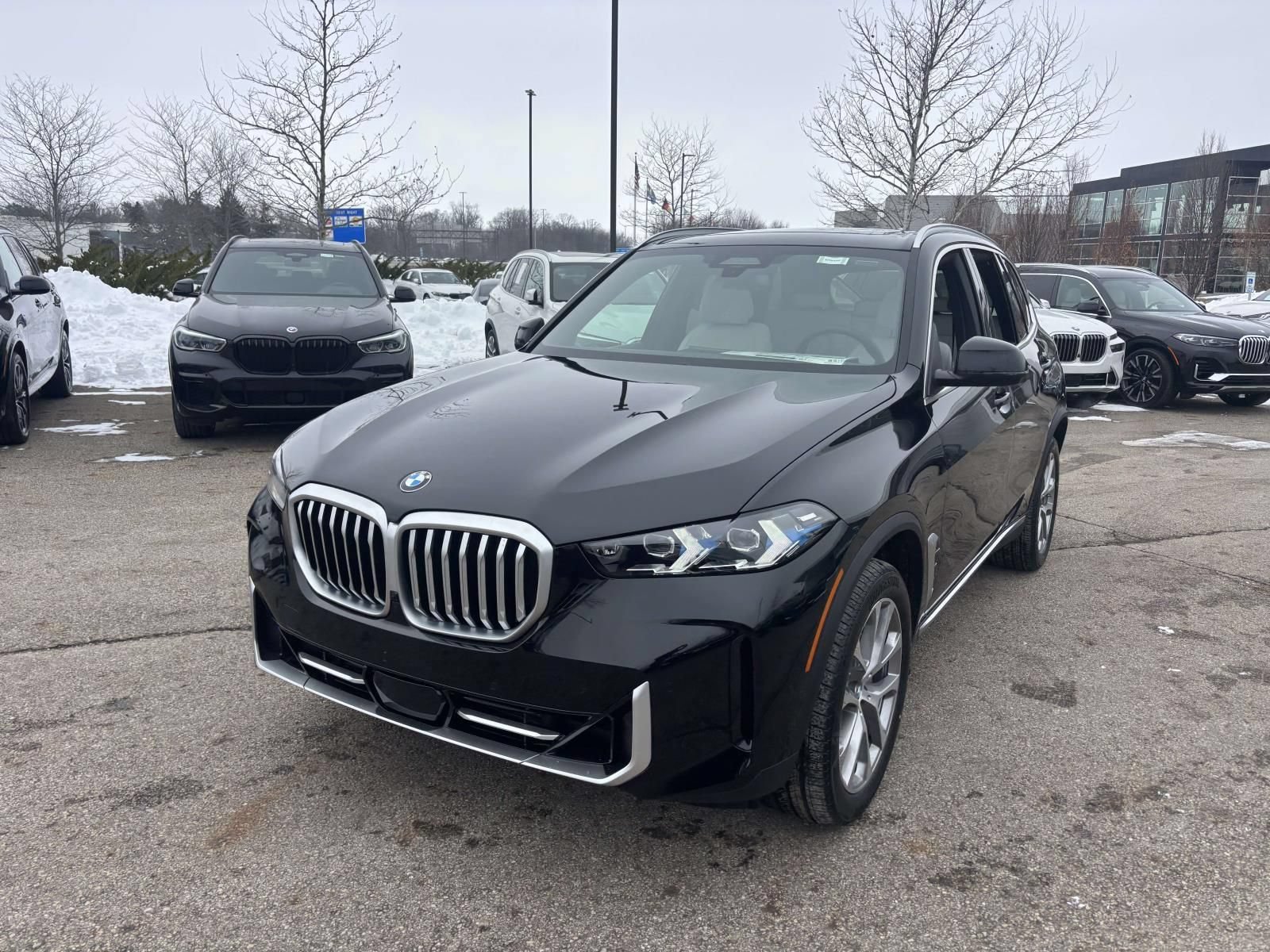 New 2026 BMW X5 xDrive40i AWD/4WD image 3