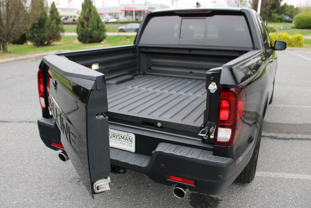 Used 2024 Honda Ridgeline Black Edition image 35