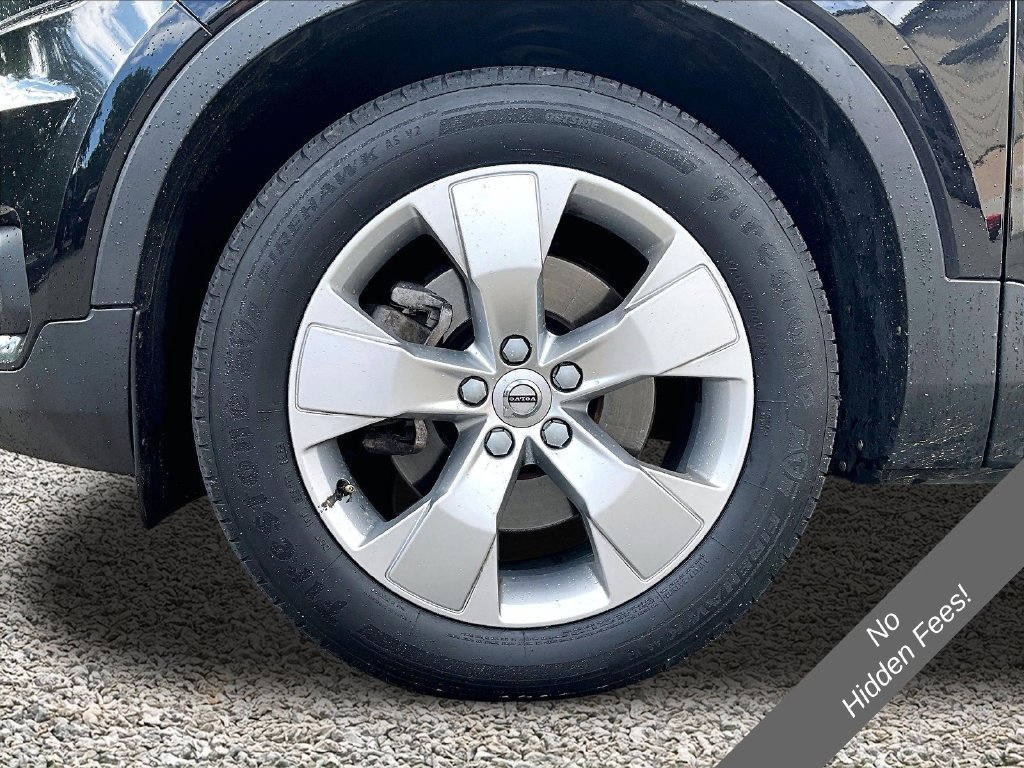 Used 2021 Volvo XC40 T4 Momentum FWD image 9