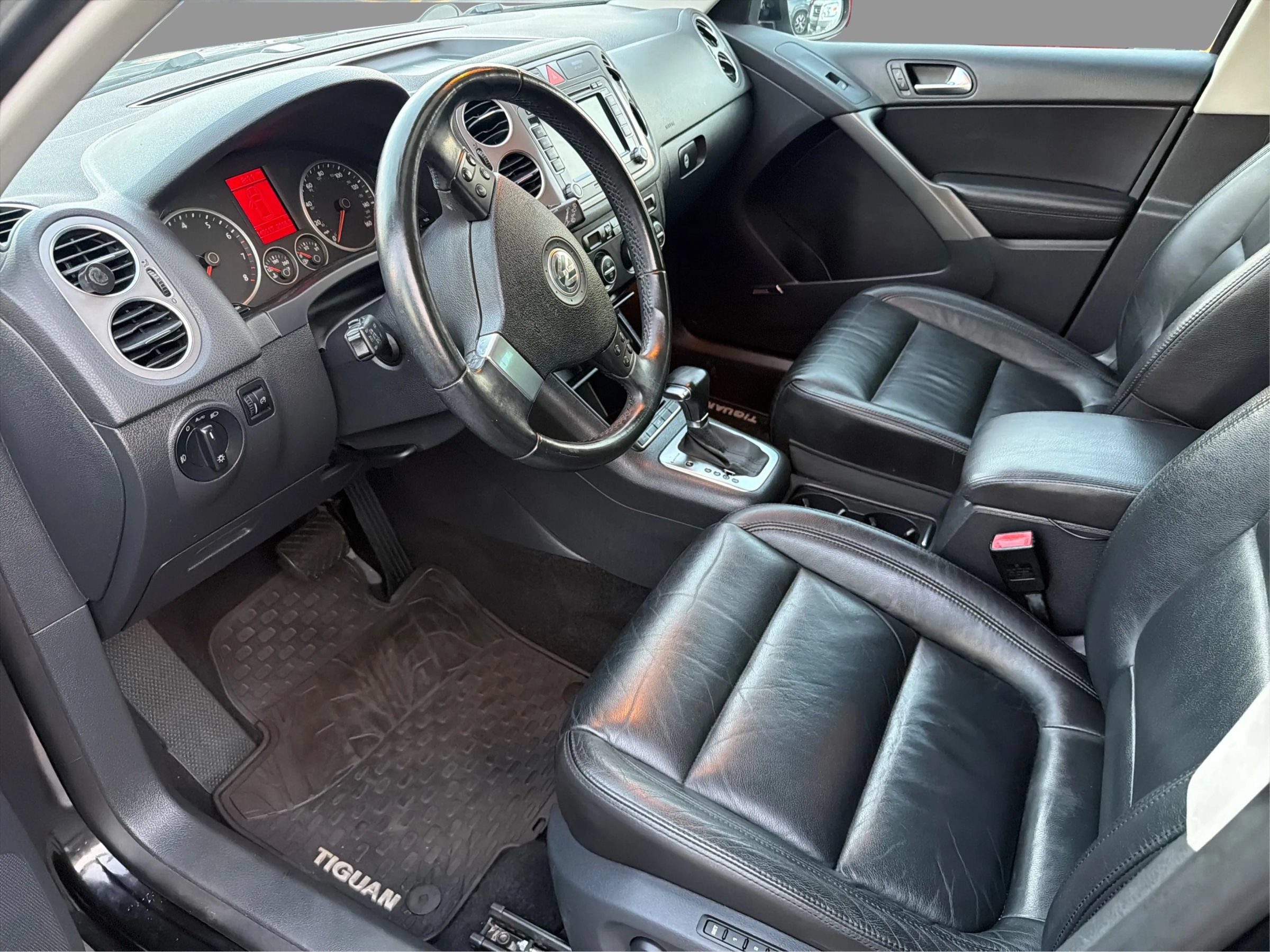 Used 2009 Volkswagen Tiguan SE AWD/4WD image 10