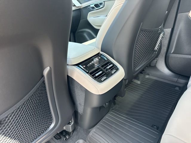 New 2026 Volvo XC90 B5 Plus image 22