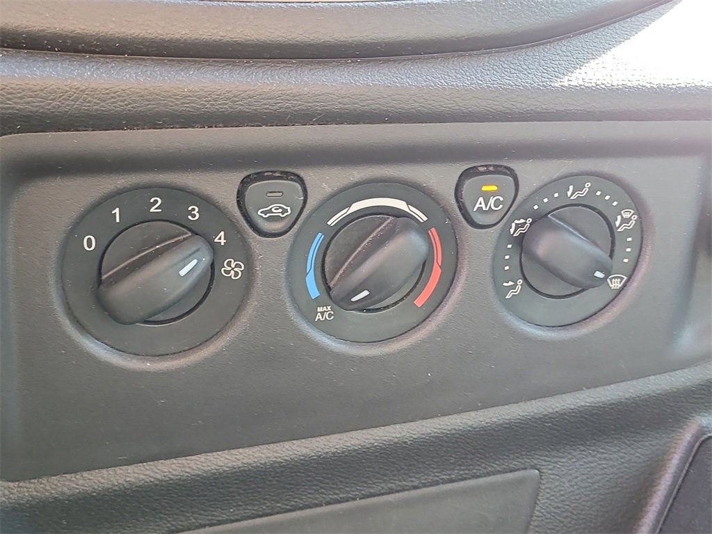 Used 2019 Ford Transit 350 XLT image 25