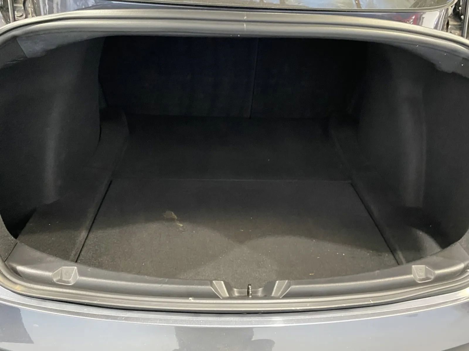 Used 2019 Tesla Model 3 Standard Range Plus image 8