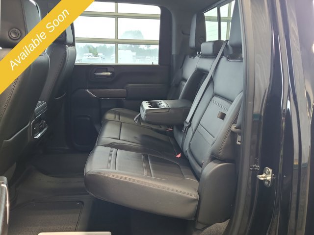 Used 2022 GMC Sierra 2500 Denali w/ Denali Black Diamond Edition AWD/4WD image 11