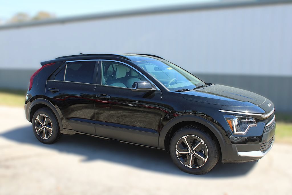 New 2026 Kia Niro FWD image 4