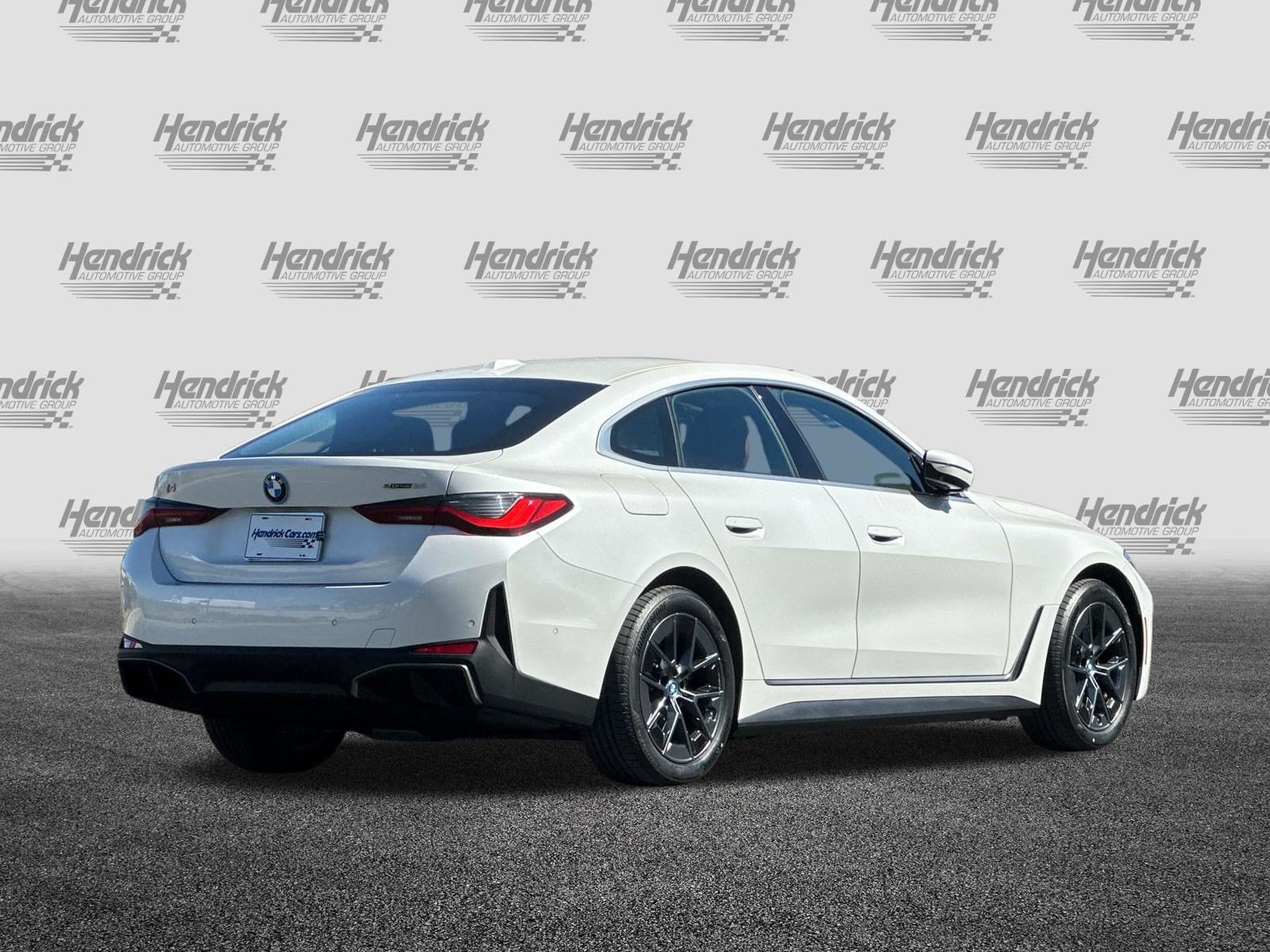 Certified 2024 BMW i4 eDrive35 w/ Parking Assistance Package RWD image 5