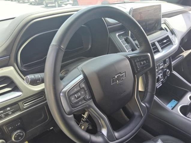 Used 2024 Chevrolet Tahoe Z71 w/ Luxury Package AWD/4WD image 6