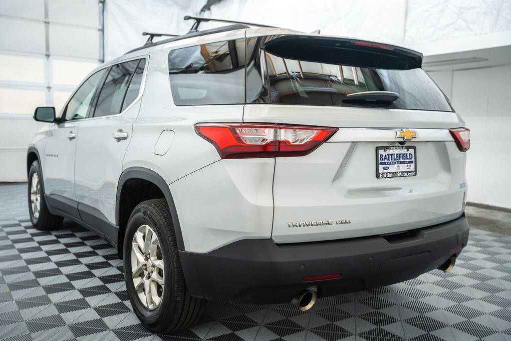 Used 2020 Chevrolet Traverse LT w/ Driver Confidence II Package AWD/4WD image 6