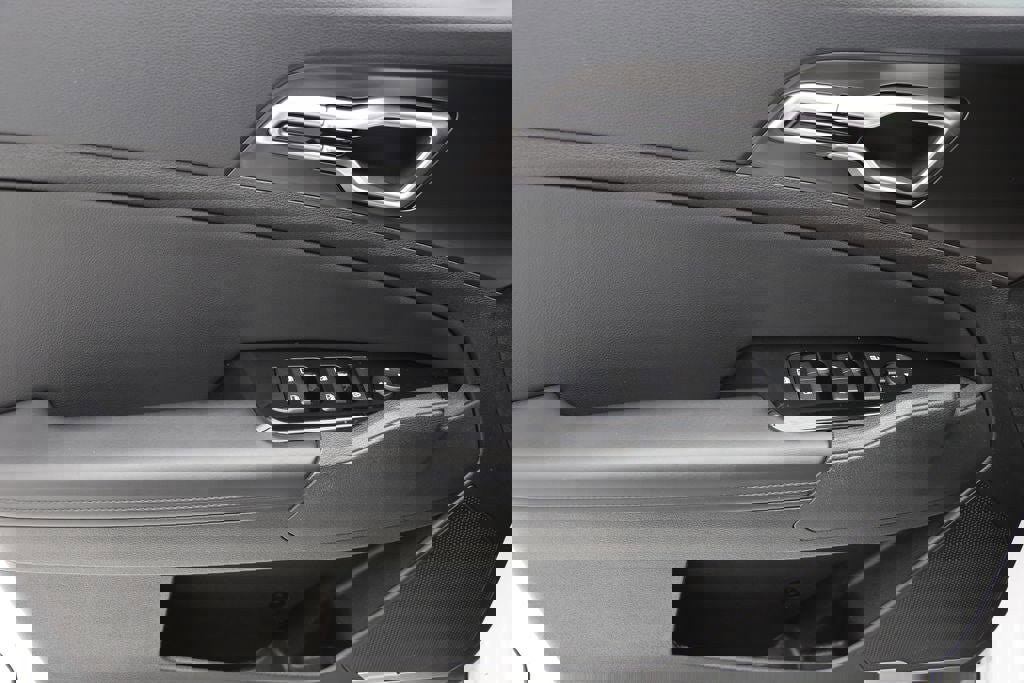 Used 2023 Kia Sportage EX image 15