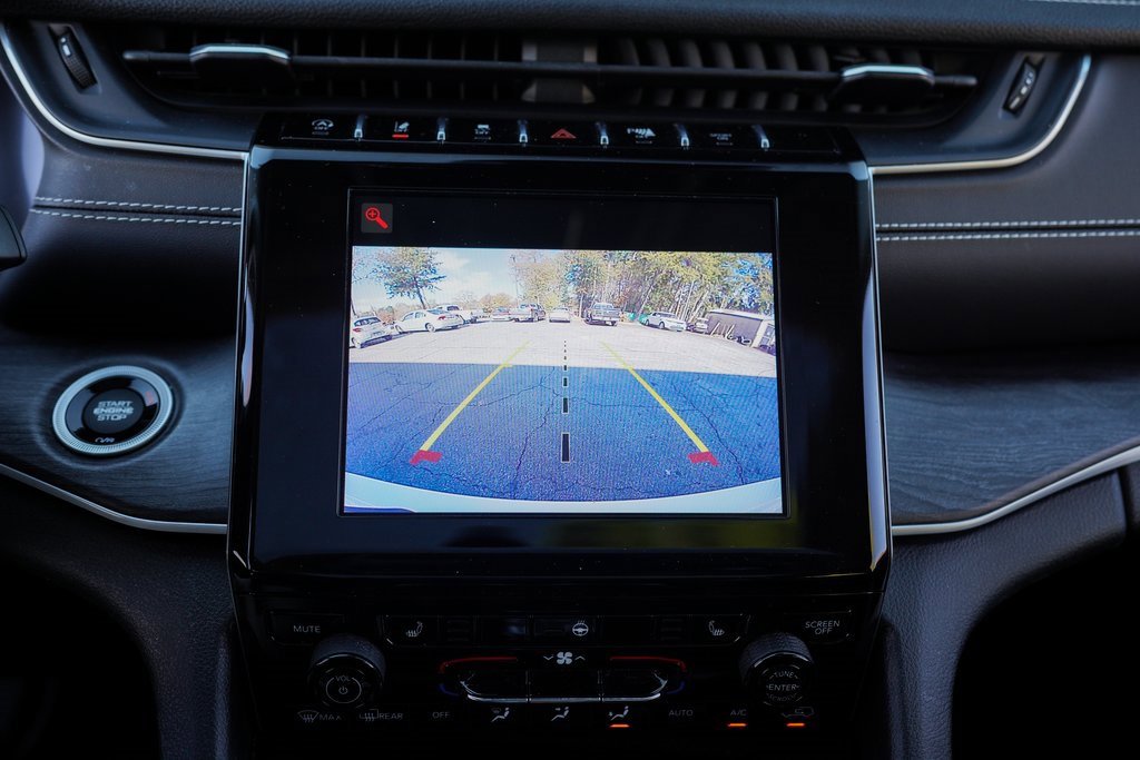 Used 2022 Jeep Grand Cherokee Limited image 30