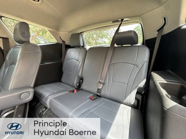 Used 2018 Buick Enclave Essence FWD image 16