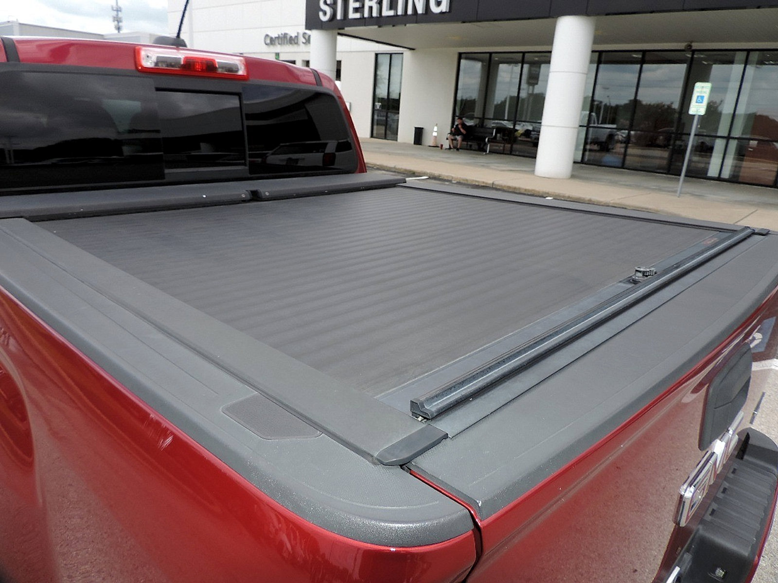 Used 2017 GMC Canyon SLE w/ All Terrain Package AWD/4WD image 16