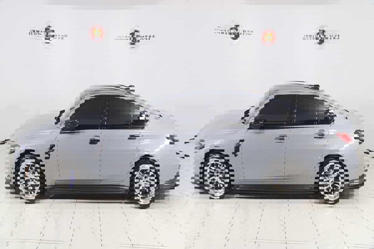 Used 2021 BMW M3 w/ Executive Package image 32