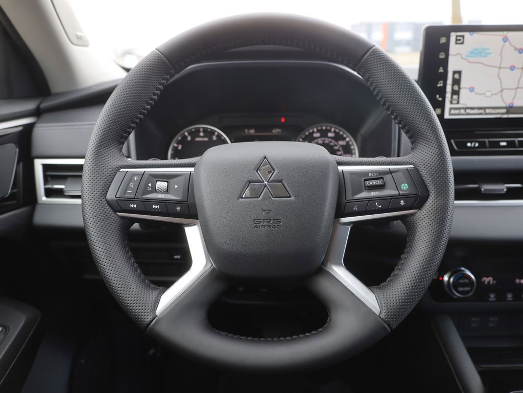 New 2025 Mitsubishi Outlander SE image 53