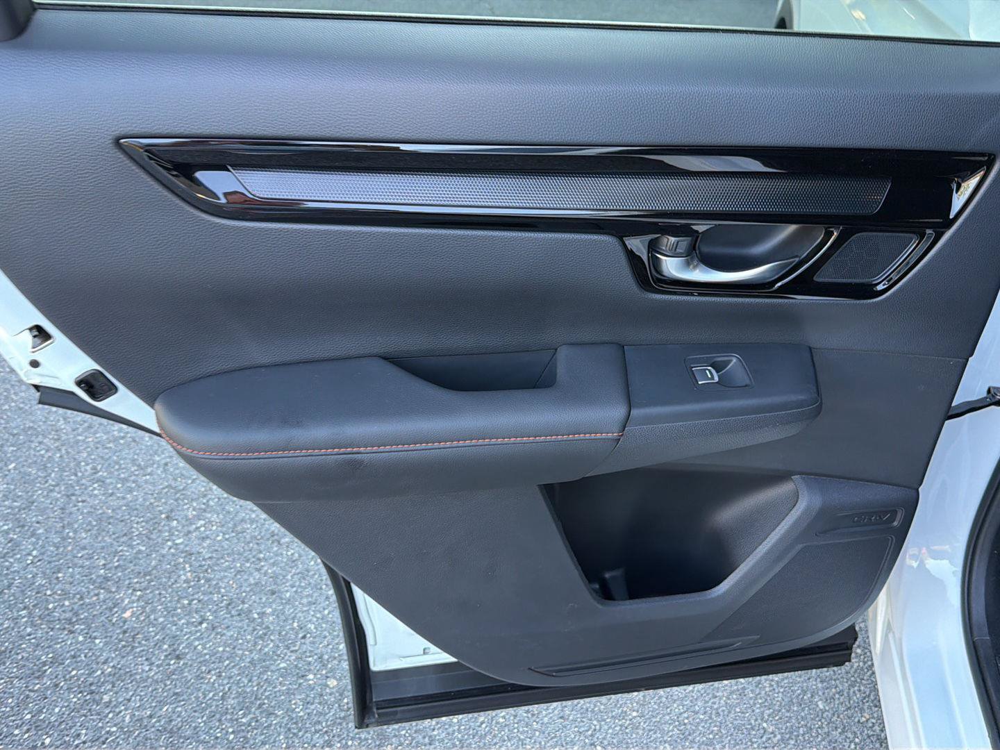 Used 2024 Honda CR-V Sport Touring image 17