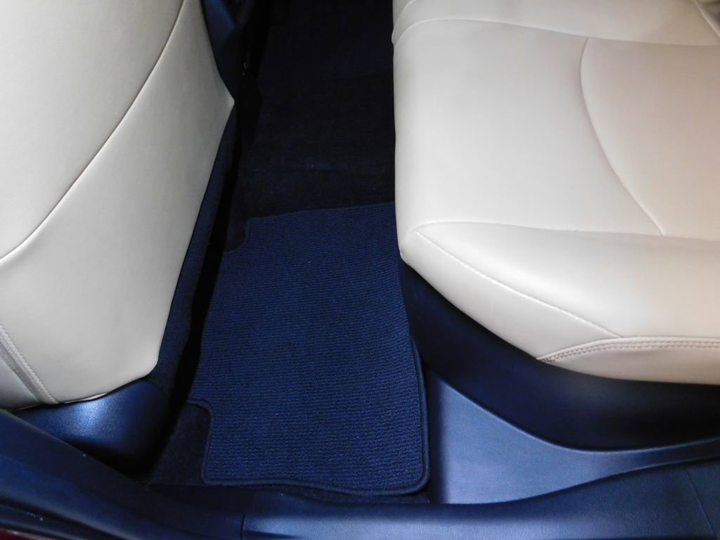 Used 2020 Toyota RAV4 Limited w/ Carpet Mat Package image 69