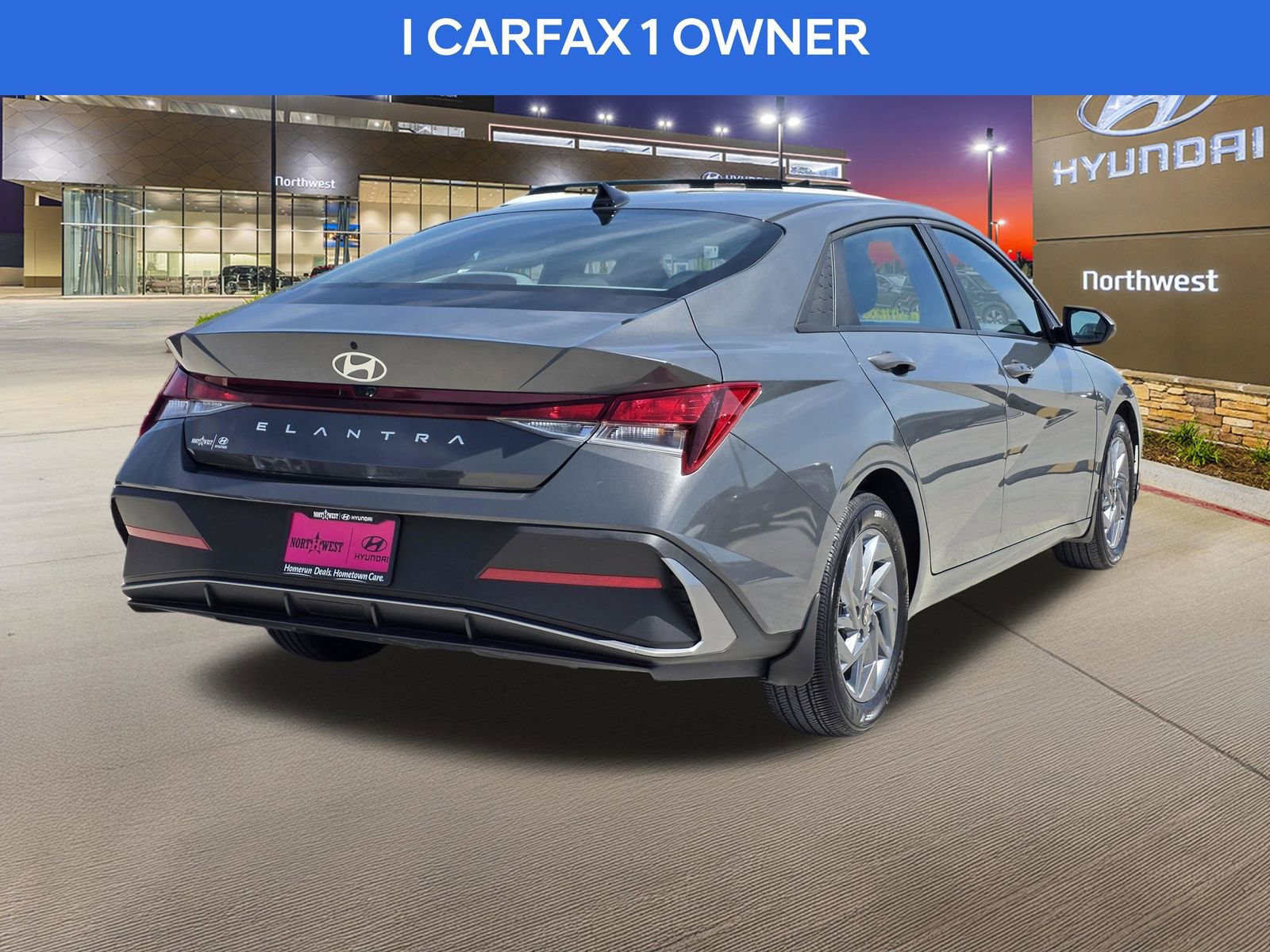 Used 2024 Hyundai Elantra SEL FWD image 7