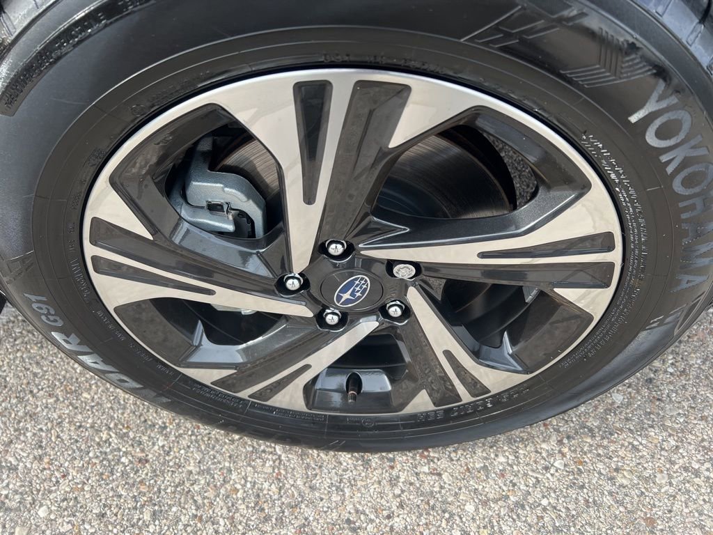 Used 2024 Subaru Crosstrek 2.0i Premium image 39