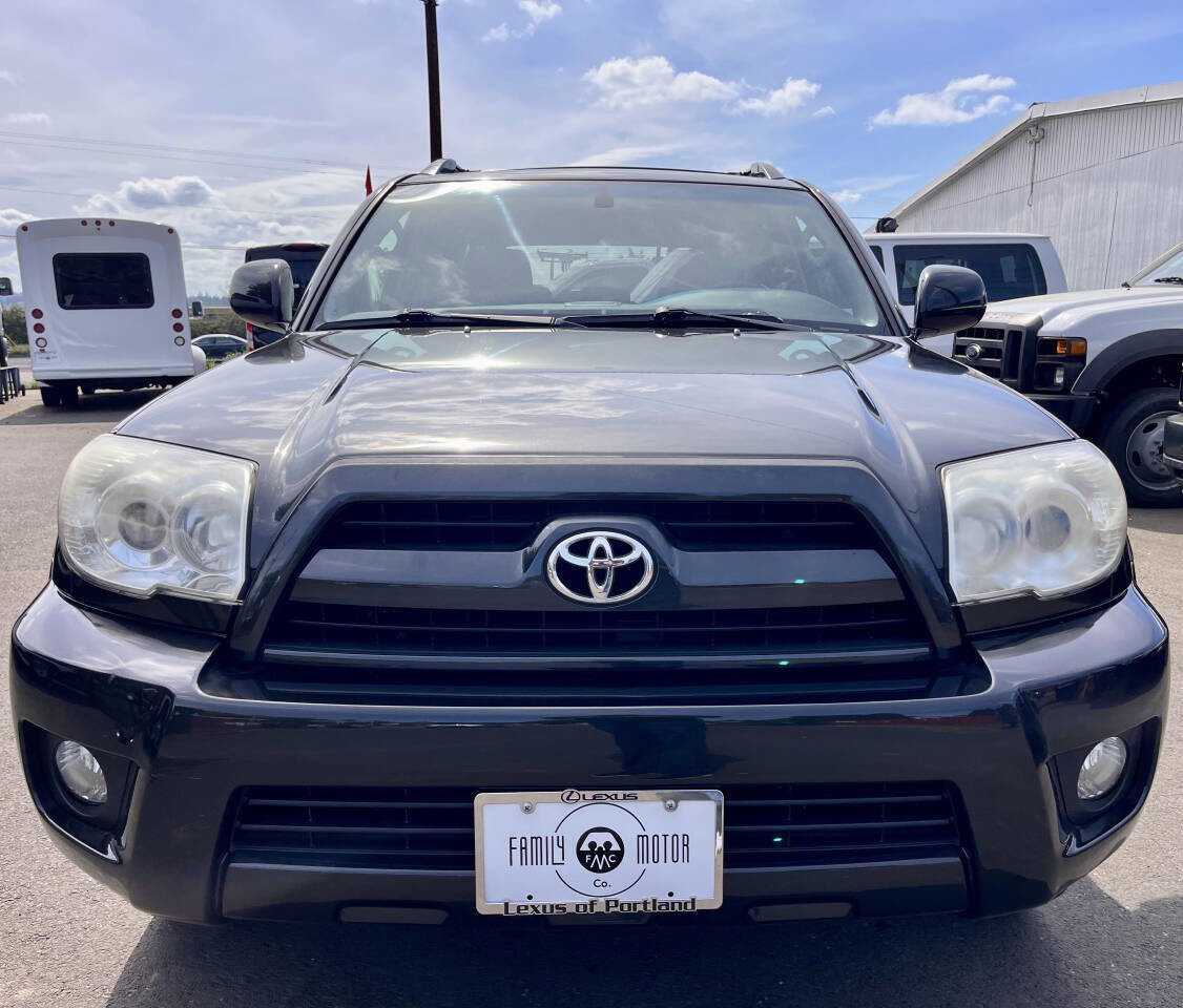 Used 2006 Toyota 4Runner Limited AWD/4WD image 3