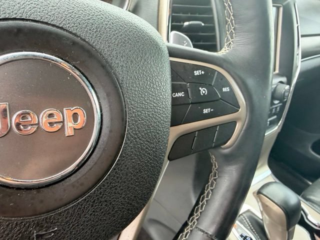 Used 2017 Jeep Grand Cherokee Limited w/ Luxury Group II AWD/4WD image 11