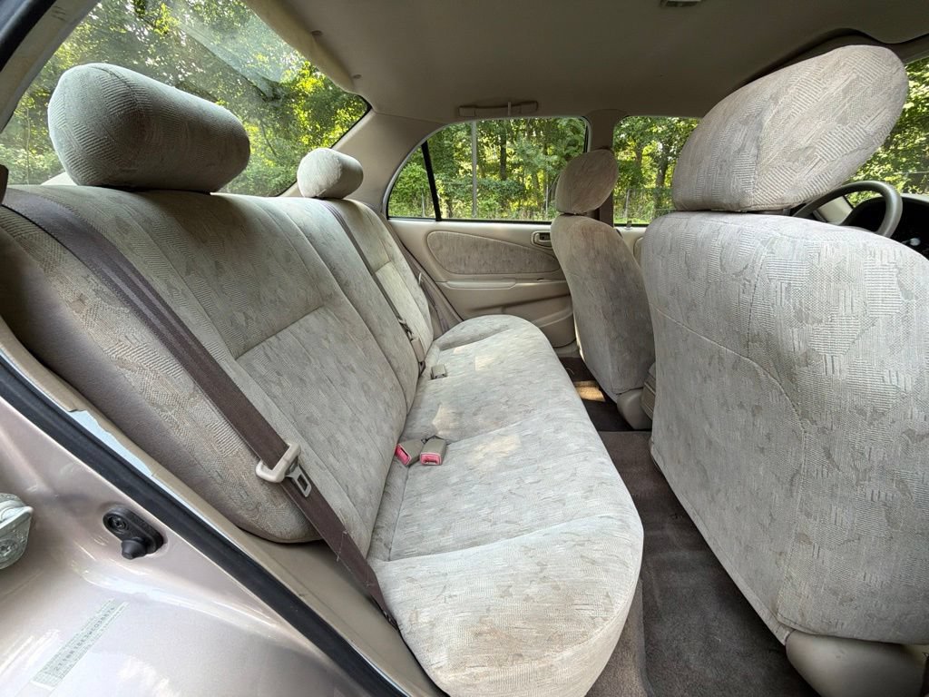 Used 1998 Toyota Corolla FWD image 13