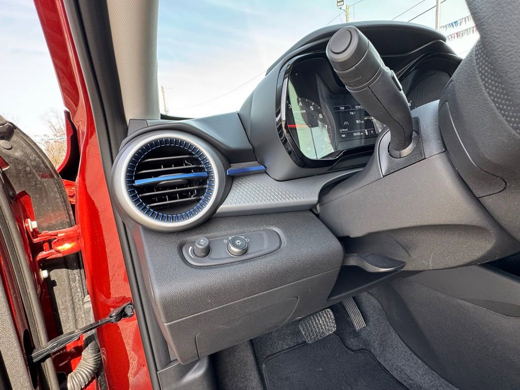 Used 2024 Chevrolet Trax LS w/ LS Convenience Package image 23