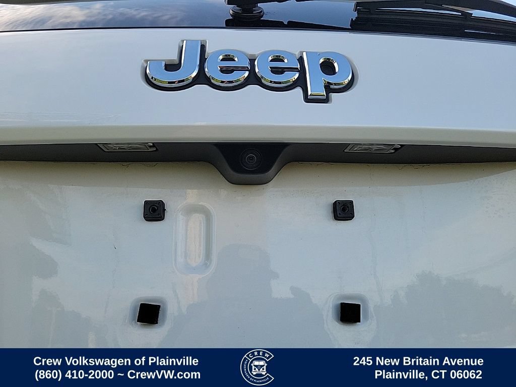 Used 2019 Jeep Grand Cherokee Summit AWD/4WD image 31