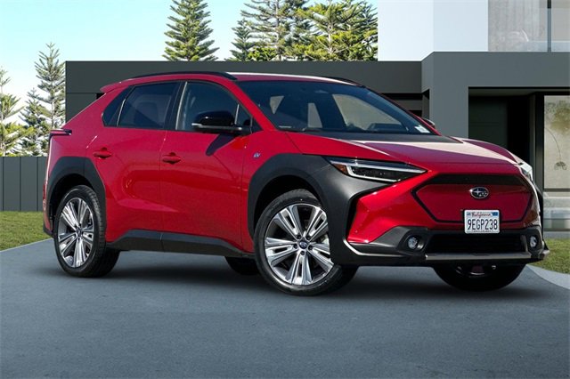 Used 2023 Subaru Solterra Limited image 2