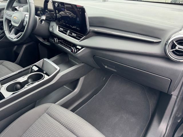 Used 2025 Chevrolet Equinox LT FWD image 6