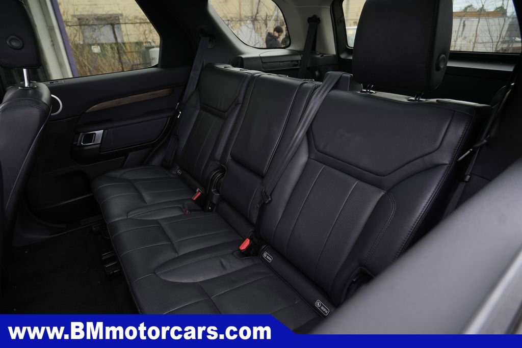 Used 2018 Land Rover Discovery HSE AWD/4WD image 20