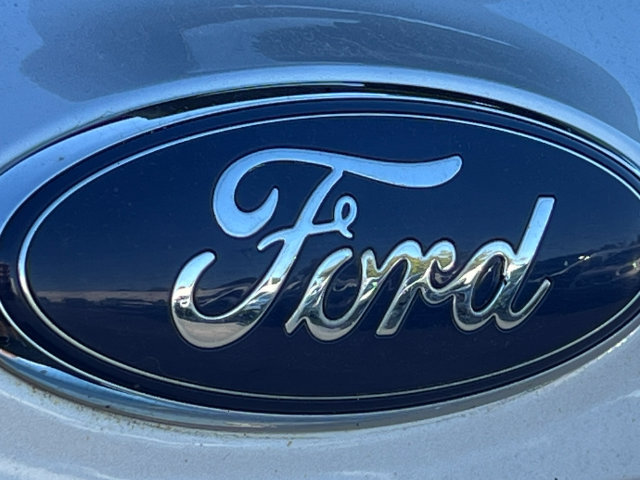 Used 2018 Ford Explorer XLT AWD/4WD image 13