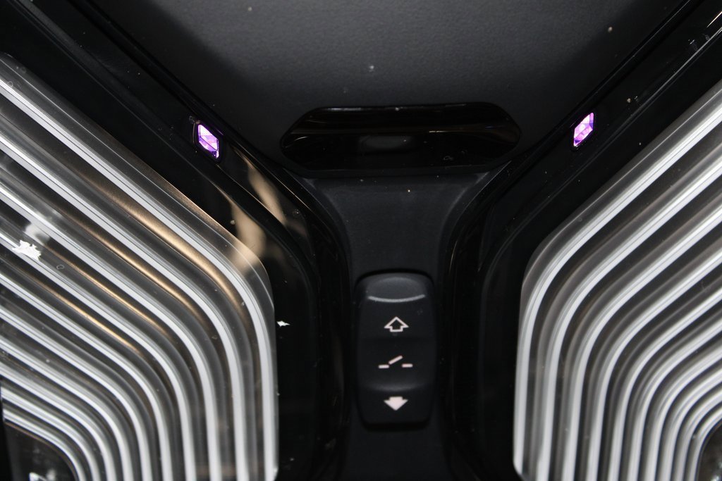 Used 2024 BMW X7 xDrive40i w/ M Sport Package image 44