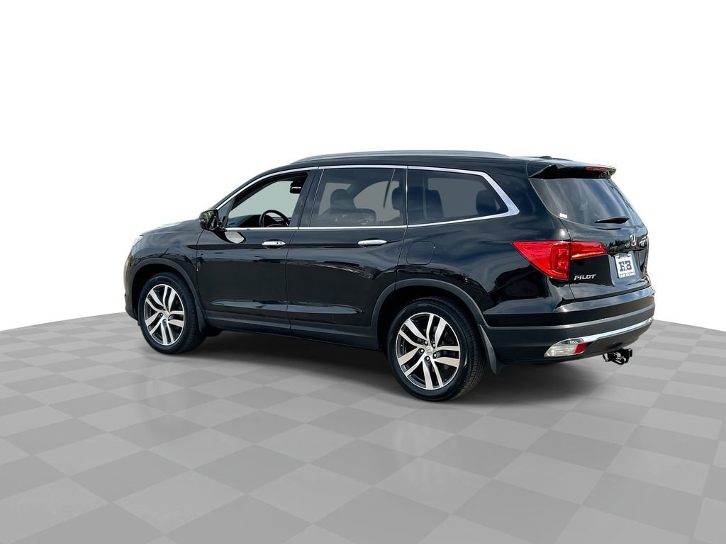 Used 2017 Honda Pilot Elite image 6
